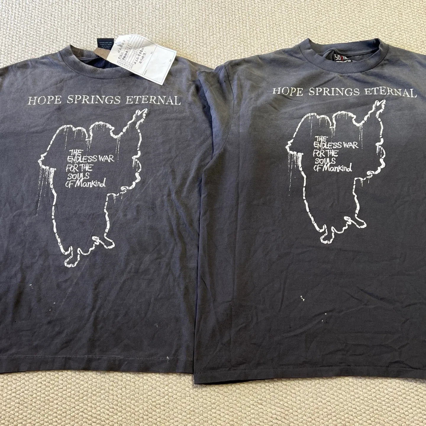 Pattern comparison SAINT Mxxxxxx SS TEE/HOPE SPRING/BLK Jesus slogan retro distressed TEE Washed in black S-XL Same as the original version Cylindrical side seam OE yarn fabric Garment dyeing Faded by heavy washing Bust plaster faded Correct pattern matching Original consistent accessories Original level printing restoration